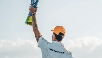 Video: Ricciardo gets emotional as he places trophy next to Senna's