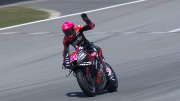 Video: Espargaro loses P2 after blunder in MotoGP Catalan Grand Prix