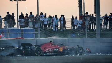 Sainz: 'I was a complete passenger' in heavy Abu Dhabi FP2 crash
