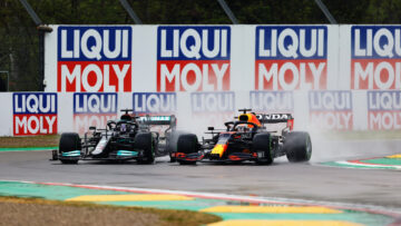 RacingNews365 F1 Podcast: Verstappen's statement of intent against Hamilton