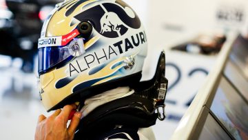 Ricciardo ridicules Sainz after accusations: 'He's always the culprit!'
