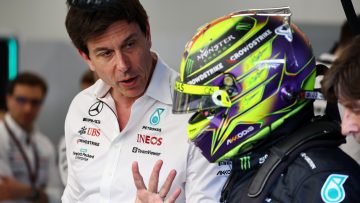 Hamilton praises 'amazing' Wolff amid Mercedes’ slump