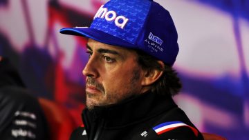 Alonso calls for talks over why Leclerc was not penalised