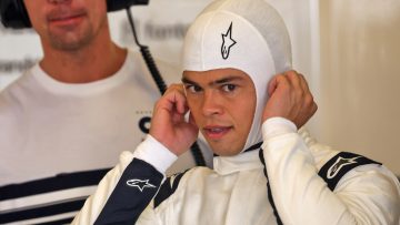 New F1 trainer praises De Vries: He has made my life easy