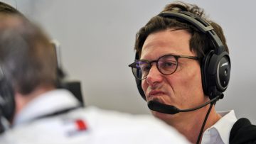 Mercedes and Ferrari 'both losers' after Red Bull drubbing - Wolff