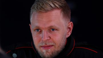 Magnussen calls on Vegas critics to 'keep opinions to yourself'