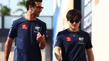 Ricciardo 'helped me fix' weakness in approach - Tsunoda